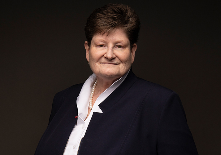 Marion Peiffer-Meyer, Prüferin im Beruf Zahntechniker/-in
