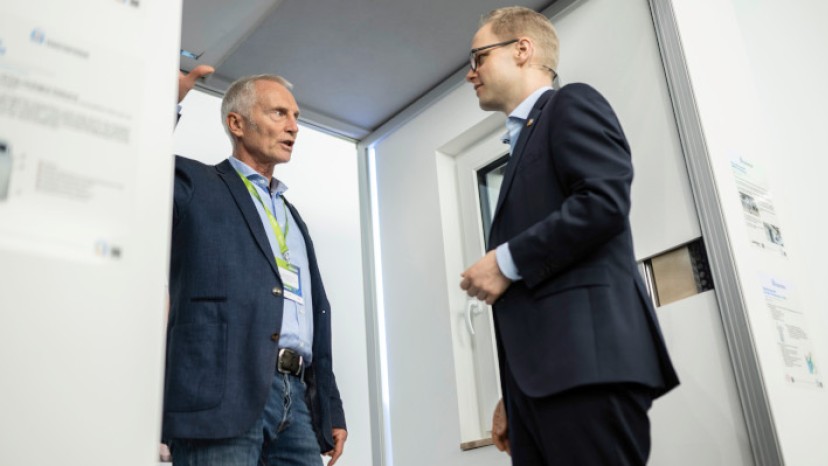 Leando_GoLive Mannheim_Ausstellungsarena_Komzet Bau_730x399px.jpg