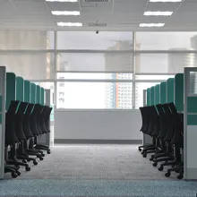 Menschenleere Bürofläche