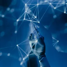 Künstliche Hand zeigt auf Lichtpunkte