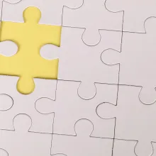 Puzzle mit einem fehlenden Teil