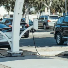 E-Autos an Ladestation