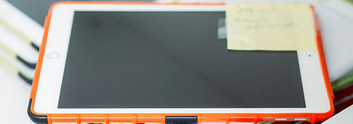 Aufeinander gestapelte Tablets