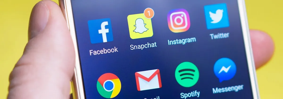 Social Media auf Handy-Bildschirm