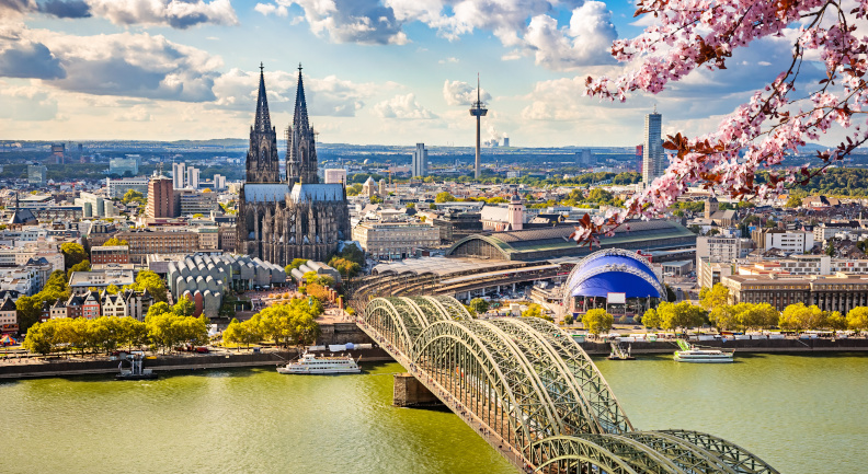 Impression Köln mit Blick auf Dom